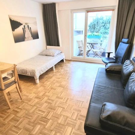 Schwabing Studio With Garden Views Munich Luaran gambar