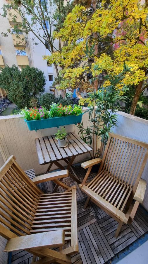 Schwabing Studio With Garden Views Munich Luaran gambar